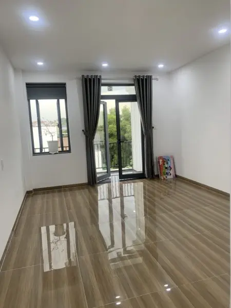 Cho Thuê Phòng Trọ Cao Cấp, Có Ban Công Thoáng Mát, Sạch Sẽ , Văn Minh