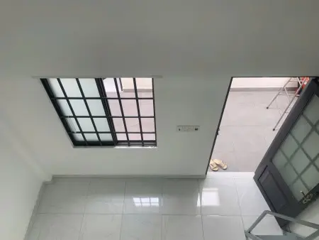 Phòng Gác Cao, Máy Lạnh Ngay Đỗ Xuân Hợp Thuận Tiện Đi Học Đi Làm, Cđ Kinh Tế Đối Ngoại Chỉ 900M