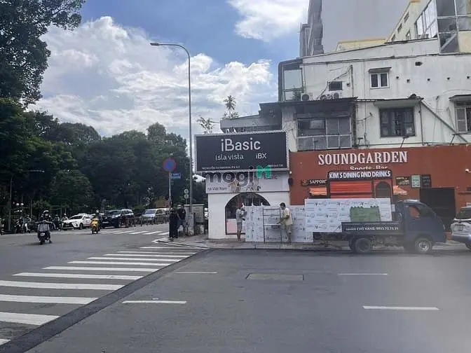 Cho Thuê Mặt Bằng Góc 2Mt 182 Nguyễn Thị Minh Khai Quận 3