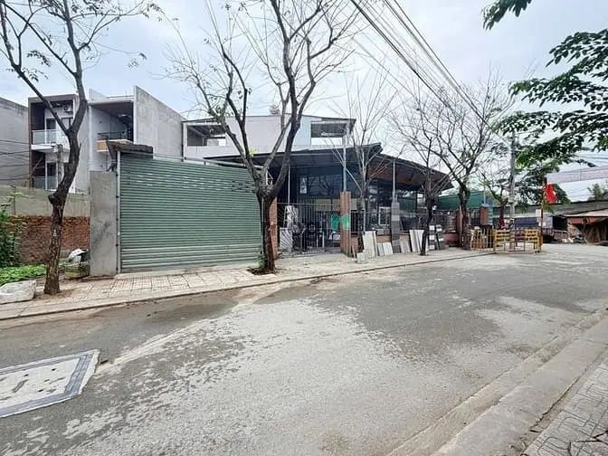 Chính Chủ Gửi Bán Lô Đất Góc 2 Mặt Tiền Lò Lu, P.long Phước