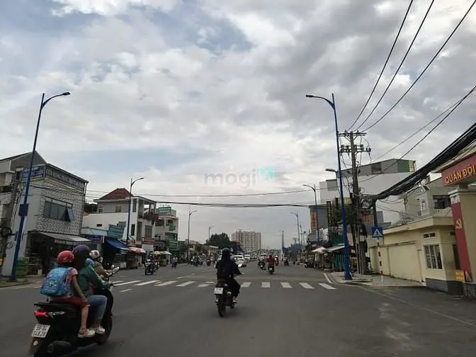 Bán Nhà Lô Góc 140M2,Mặt Tiền Đại Lộ Iii,Vip Phước Bình,Q9 Giá Nhỉnh 9