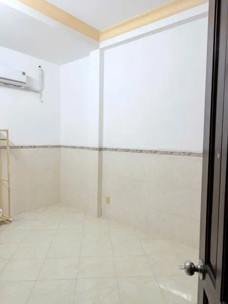 Cho Thuê Phòng Trọ Mt Trần Thị Nơi Q8. Mới Đẹp, Máy Lạnh, Ngay Parc Mall, 3 Triệu