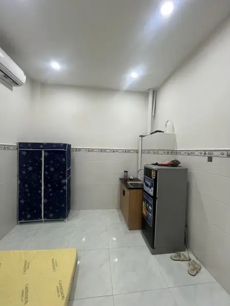 Cho Thuê Phòng 18M2 - Đầy Đủ Nội Thất - P Trệt Giá 4.5Tr - P13 - Q Tân Bình