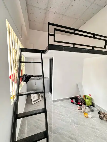 New 1000%!! Phòng Gác Lửng Ngay Ngã 4 Hàng Xanh - Giá Chỉ Từ 3,8Tr - 2P Đi Đh Hutech
