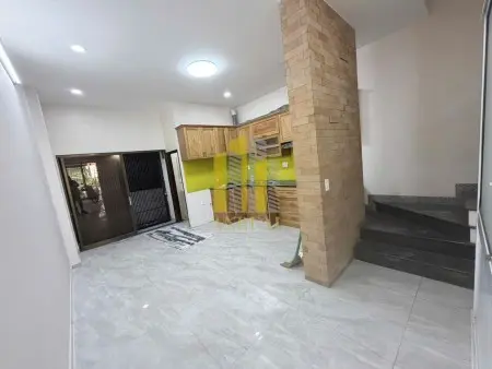 Nhà Đường Trần Não 3 Lầu Mới Sơn Sửa Giá 26 Triệu