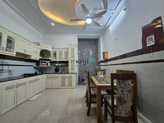 Hiếm, Bán Nhà Hxh Sát Mặt Tiền Man Thiện Q9. 72M2 - 3 Tầng. Giá 7.X Tỷ