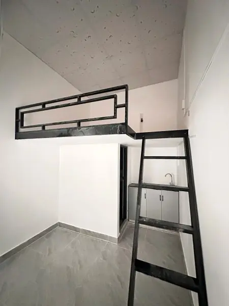 New 1000%!! Phòng Gác Lửng Ngay Ngã 4 Hàng Xanh - Giá Chỉ Từ 3,8Tr - 2P Đi Đh Hutech