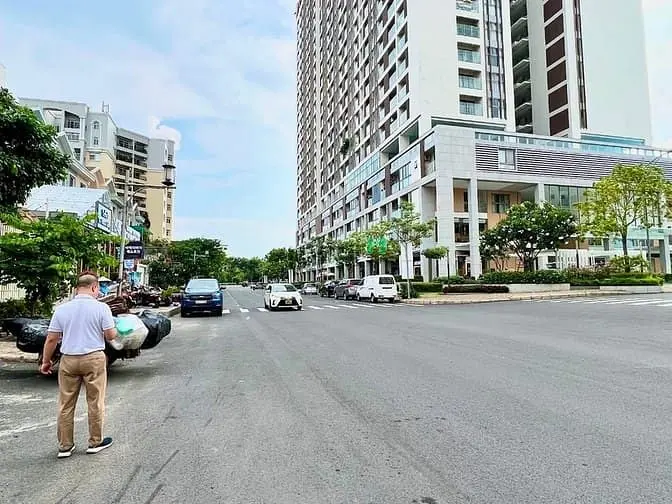 Shophouse Góc 2 Mặt Tiền Đường 16 Midtown Phú Mỹ Hưng Giá Thuê Rẻ