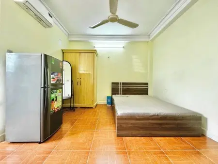 Cho Thuê Phòng Phú Nhuận Giá Rẻ Chỉ 4Trx, Cửa Sổ Trời Siêu Thoáng, Full Nội Thất Giáp Q1, 3, Bthanh