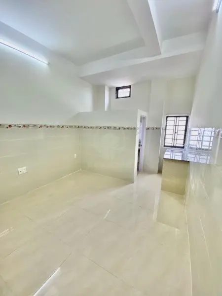 Còn 1P, 3Tr5, Cửa Sổ Trời, Máy Lạnh, Gần Ngã 4 Tđức & Các Trường Đh, Khu Cnc