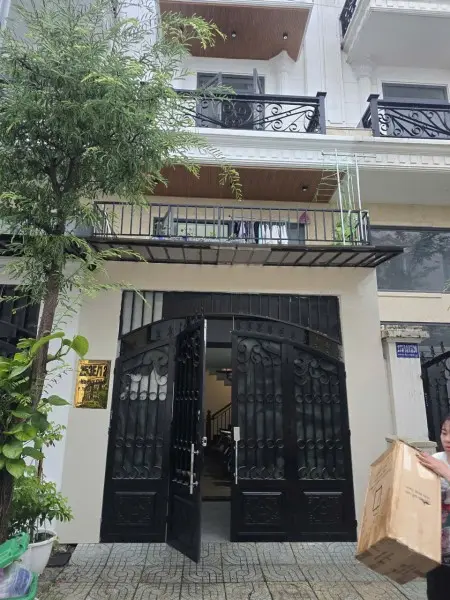 Nhượng Lại Phòng Tầng Trệt Full Nội Thất 35M² Tại 253E/12 Hà Huy Giáp - Ngã 4 Ga Chỉ 4 Triệu/Tháng