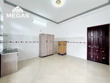 Phòng Mới Cho Thuê Có Máy Lạnh, Tủ Lạnh, Có Gác Ngay Tỉnh Lộ 10 - Miễn Phí Phí Giữ Xe - Vào Ở Ngay