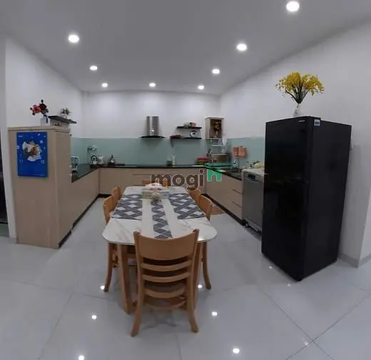 Chính Chủ Gửi Bán Nhà Đường Số 13, Phường Phước Bình, Vị Trí Đẹp