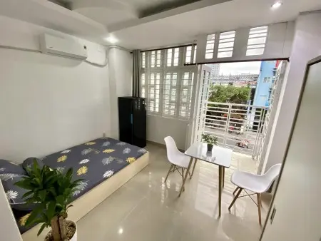 Phòng Có Ban Công – Full Nội Thất Ngay Đại Học Văn Hiến