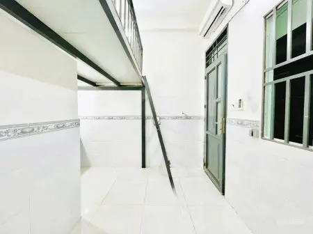 Trống Phòng 3Tr4 Ở Tây Thạnh Kế Bên Đh Công Thương