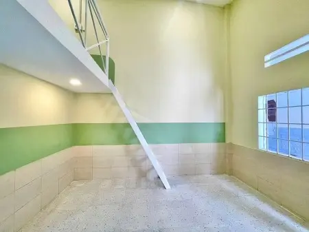 Phòng Mới Xây Ngay Kha Vạn Cân, Đại Học Ngân Hàng, Spkt, Cđ Nghề Tphcm