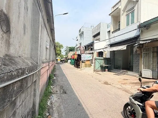 Bán Nhà Phố Liền Kề Ngang 10M Gần Đường Hồ Bá Phấn