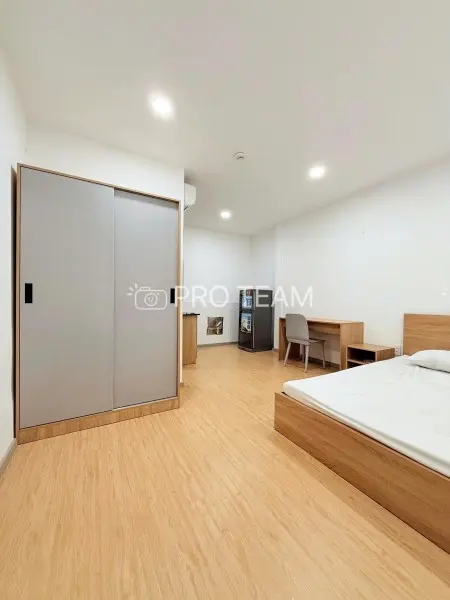Phòng Trọ Full Nội Thất Ra Vào Vân Tay Ở Bình Thạnh Gần Đại Học Hiu - Lh: 0334998413 (Lucas)