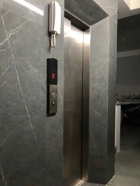 Phòng Mới 100% ,Có Thang Máy 1Tr6 Đến 2Tr3