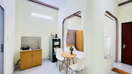 Phòng Mới, Ban Công Đầy Đủ – Nội Thất Full – Bạch Đằng