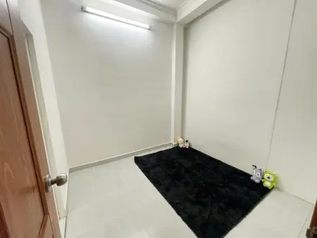 Phòng Mặt Tiền Đường Tên Lửa Kế Bên Siêu Thị Aeon.