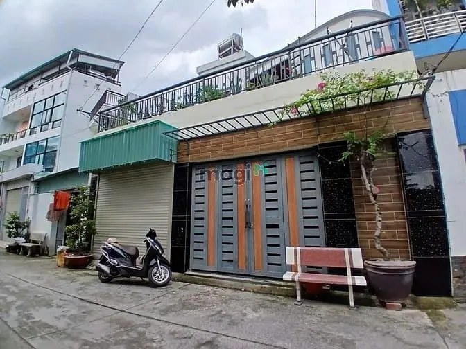 Bán Gấp Nhà Quận 2 👉 Mặt Tiền Đường Ô Tô Thông 2 Chiều Ngang 8.64M