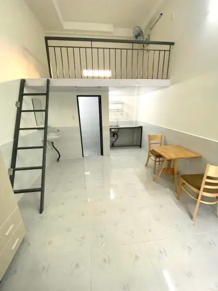 300M Đi Bv Tâm Trí-Phòng Gác+Máy Lạnh Ở Trường Chinh Gần Phan Văn Hớn, An Sương, Nguyễn Văn Quá