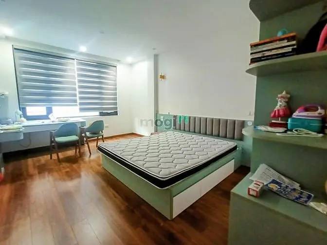 Bán Tòa Nhà Kính Trần Quốc Hoàn