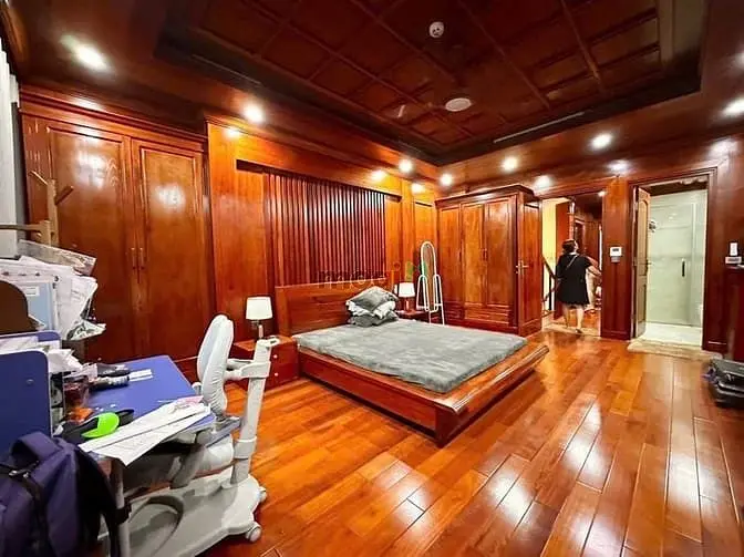 Cần Bán Gấp Nhà 1 Mặt Phố - 1 Mặt Ngõ Thanh Xuân