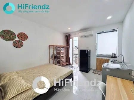 Phòng Cho Thuê Bình Thạnh, Ban Công, Máy Giặt Riêng. Gần Ngay Ngã Tư Hàng Xanh, Cầu Thị Nghè, Q1, Q2