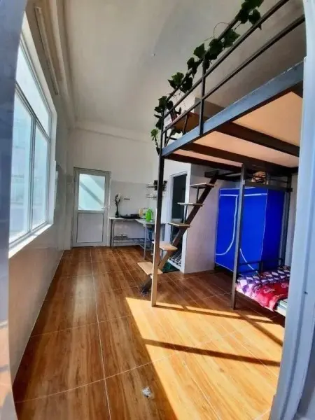 Chính Chủ Cho Thuê Phòng Ban Công Thoáng Sát Đh Nguyễn Tất Thành Đi Bộ