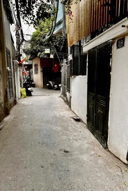 Chính Chủ Cho Thuê 2 Phòng Đủ Nội Thất, Chỗ Nấu,Wc Mới Khép Kín, Cầu Thang Riêng, Gần Chợ, Trường Đh