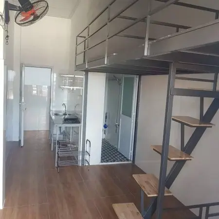 Chính Chủ Cho Thuê Phòng Ban Công Thoáng Sát Đh Nguyễn Tất Thành Đi Bộ