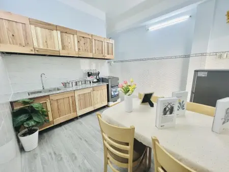 Phòng Trọ Ban Công Gần Aeon Tân Phú Đường Tây Sơn, Tân Quý, Tân Phú (1 Phòng Ngủ Riêng)