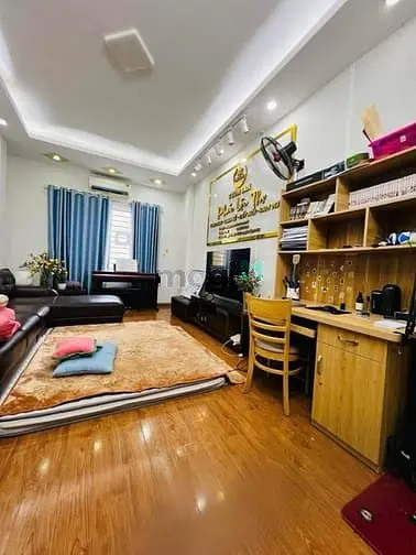 Chủ Cần Bán Gấp Nhà Đẹp Sát Phố Cầu Giấy