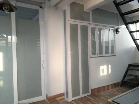 Phòng Mới Sửa , Trống ,An Ninh Tốt , Gần Chợ , Cho Thuê Lâu Dài