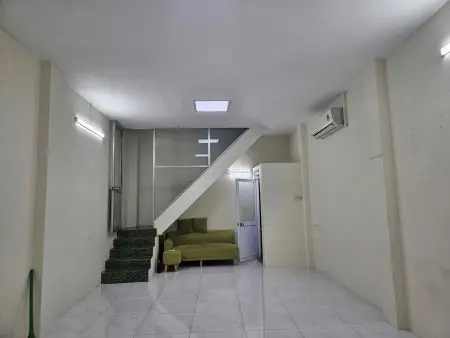 Chính Chủ Cho Thuê Nhà Sát Mặt Tiền 443/6 Lê Văn Sỹ Quận 3