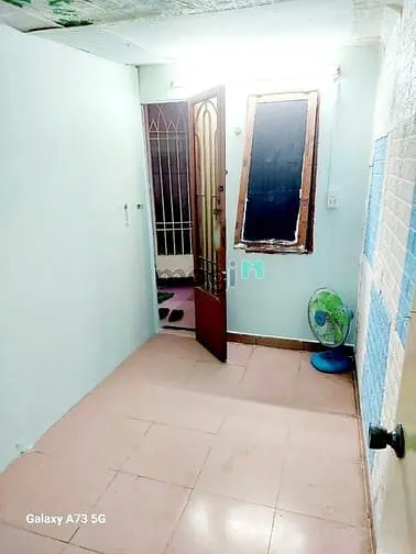 Cho Thuê Phòng Q10.Nội Thất.ban Công.máy Lạnh.2Tr1