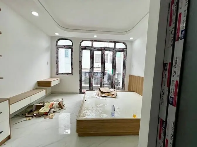 Nhà Mới Hxh 6M Thạch Lam, 55M2, 3 Tầng Full Nội Thất, Hoàn Công Đủ