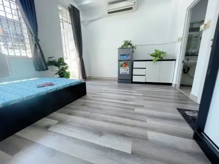 Phòng Cho Thuê Có Ban Công Lớn Hoàng Văn Thụ Phú Nhuận, Giáp Gò Vấp Bình Thạnh