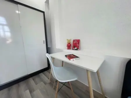 Phòng Cho Thuê Có Ban Công Lớn Hoàng Văn Thụ Phú Nhuận, Giáp Gò Vấp Bình Thạnh