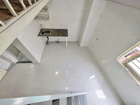 Chính Chủ Cho Thuê, Sẵn Máy Lạnh, Cửa Sổ Cực Thoáng | Sát Đh Cảnh Sát Nd Cs2