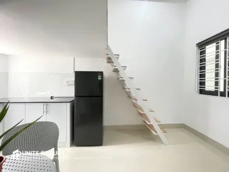 Phòng Có Gác Mới Bên Bùi Đình Tuý, Gần Chợ Bà Chiểu , Ra Vào Vân Tay , Khu An Ninh Tốt