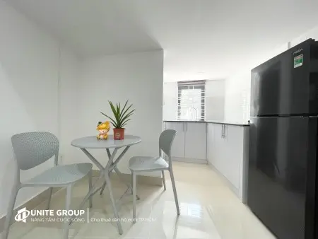 Phòng Có Gác Mới Bên Bùi Đình Tuý, Gần Chợ Bà Chiểu , Ra Vào Vân Tay , Khu An Ninh Tốt