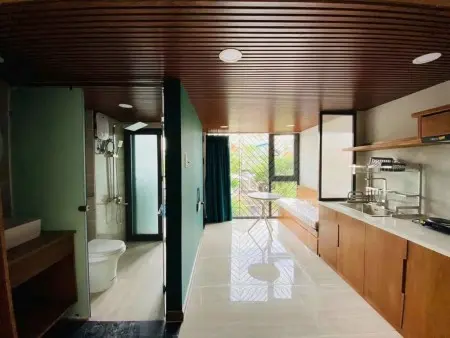 Phòng Duplex Lớn Có Ban Công Ngay Hàng Xanh Xvnt