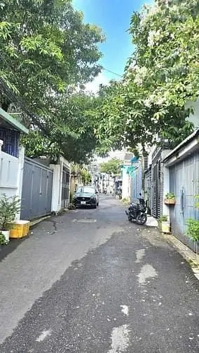 Bán Nhà Cấp 4 Nát Hẻm Xe Hơi Đường Số 385,P Tăng Nhoen Phú A, Q9