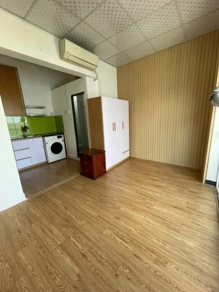 Cho Thuê Phòng Ban Công Máy Giặt Riêng Quận 10