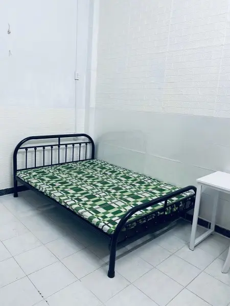 Phòng Trọ 65 Bàu Cát 2, 28M2 Đầy Đủ Nội Thất, Máy Lạnh, Tủ Lạnh, Máy Giặt, Toillet Riêng