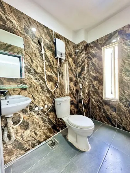 Ngay Phạm Văn Chiêu, Chợ Thạch Đà - Phòng An Ninh, Tiện Nghi Chỉ 3Tr4