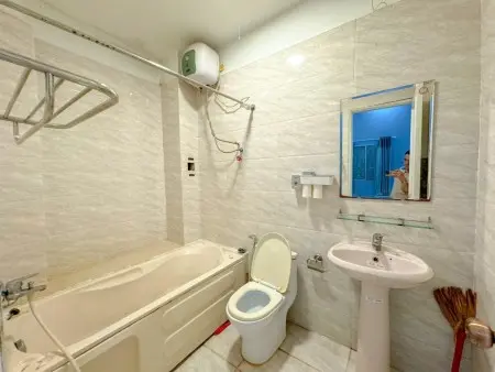 Cho Thuê Phòng Trọ Cao Cấp Ngay Mặt Tiền Nguyễn Hữu Cảnh